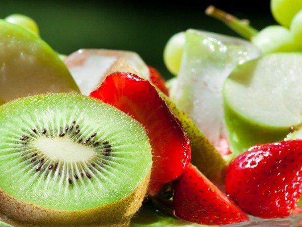 水果吃起來酸，維C含量就高？